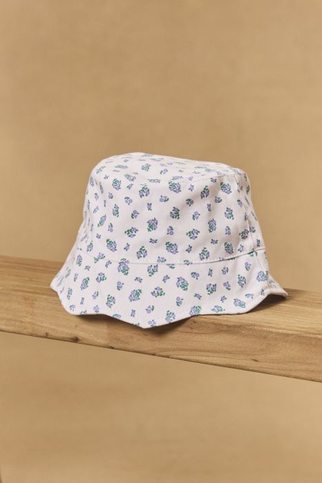 БЕБЕШКА МЕКА ШАПКА С ДЕСЕН ЗА МОМИЧЕ MAPETULA 