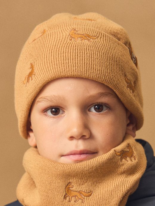 ЖАКАРДОВА  ПЛЕТЕНА ШАПКА ЗА МОМЧЕ  