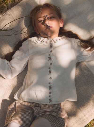 ДЕТСКА РИЗА ОТ ПОПЛИН ЗА МОМИЧЕ NICLETTE 