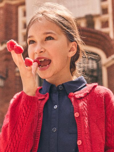 ЖИЛЕТКА С АЖУРНО ПЛЕТИВО ЗА МОМИЧЕ NOMALETTE