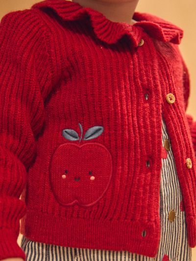 ЖИЛЕТКА С БРОДЕРИЯ ЗА БЕБЕ МОМИЧЕ