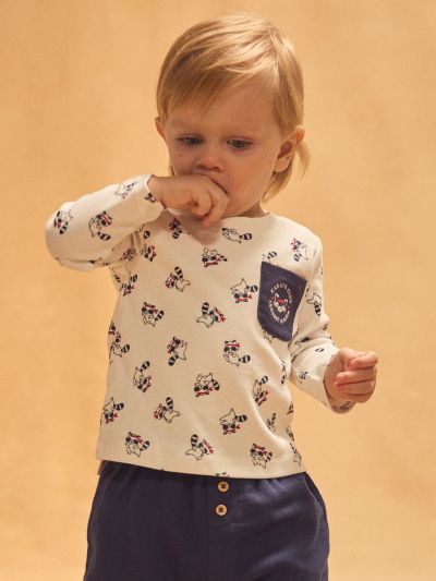 БЛУЗА  ОТ ПАМУК С ДЕСЕН ЗА БЕБЕ МОМЧЕ 
