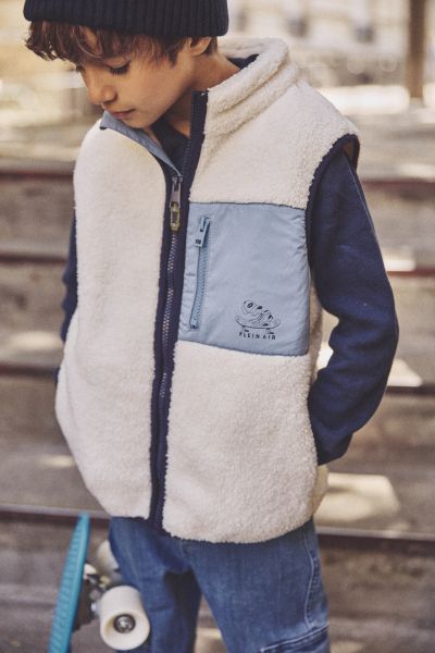 ЕЛЕК ЗА МОМЧЕ ОТ МЕКА МЪХЕСТА МАТЕРИЯ  