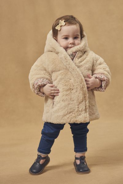 ДВУЛИЦЕВО ЯКЕ С КАЧУЛКА И ДЕСЕН 