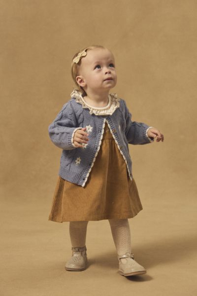 ЖИЛЕТКА С ФЛОРАЛНА БРОДЕРИЯ ЗА БЕБЕ МОМИЧЕ 