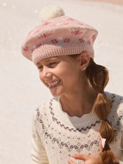 Розова зимна шапка с помпон и цветни мотиви за момиче