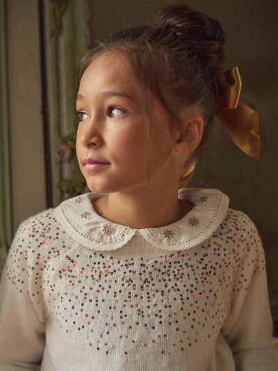 Бял коледен пуловер с пайети за момичета