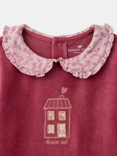 Розова кадифена пижама с флорален принт за момичета