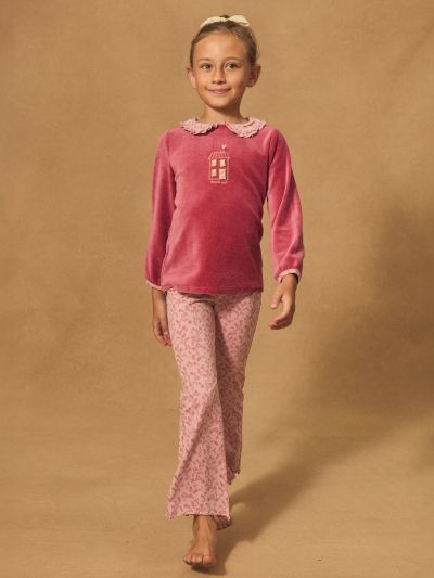 Розова кадифена пижама с флорален принт за момичета