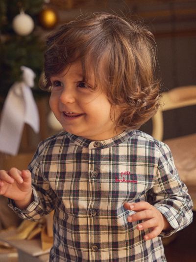 Карирана риза за бебе момче