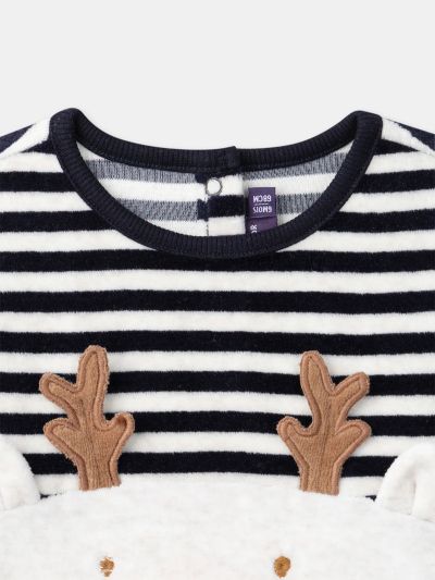 Комплект за бебе момче с червена кадифена шапка