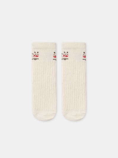 КОМПЛЕКТ ОТ 2 ЧИФТА ЕДНОЦВЕТНИ И НА РАЙЕТА ЧОРАПИ ЗА БЕБЕ МОМЧЕТА