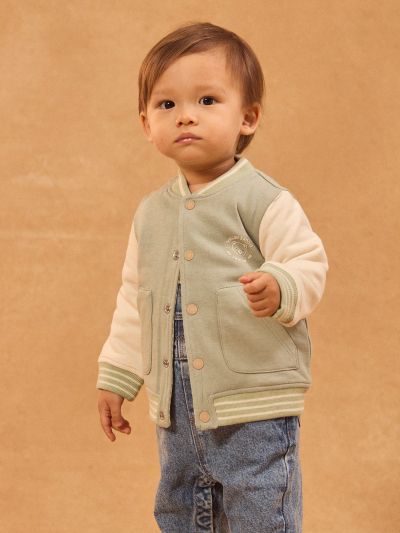 ДВУЛИЦЕВА БЕБЕШКА ЖИЛЕТКА В ЗЕЛЕНО И  РАЙЕТА ЗА БЕБЕ МОМЧЕ