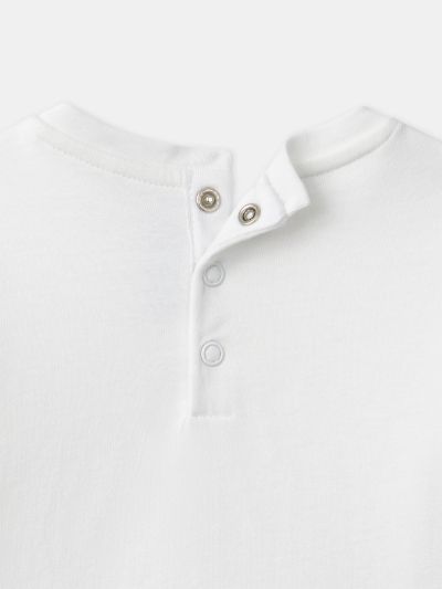 Екрю боди с животински принт за бебе момче