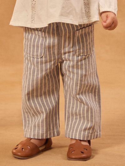 Панталон на сиви райета за бебе момиче