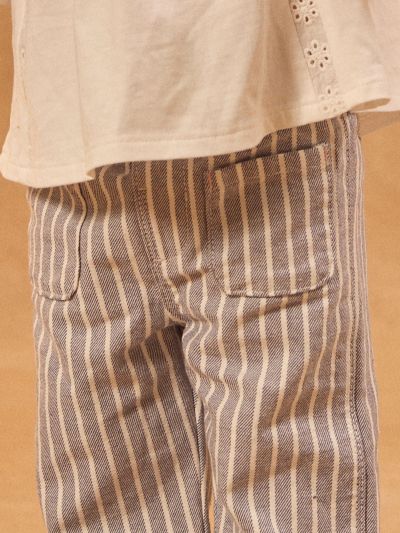 Панталон на сиви райета за бебе момиче