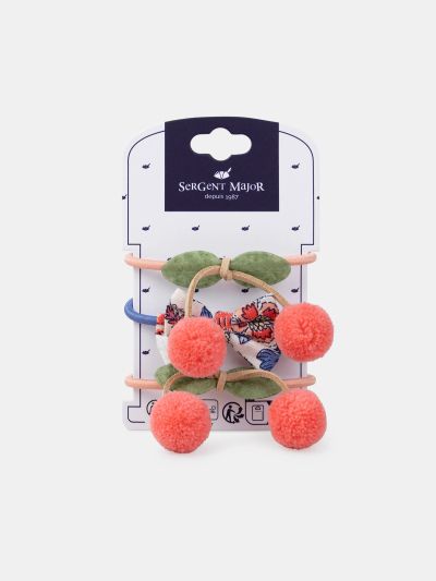 КОМПЛЕКТ ОТ 3 ЛАСТИКА С ПАНДЕЛКА И ПОМПОНИ „ЯГОДКИ“ ЗА МОМИЧЕ