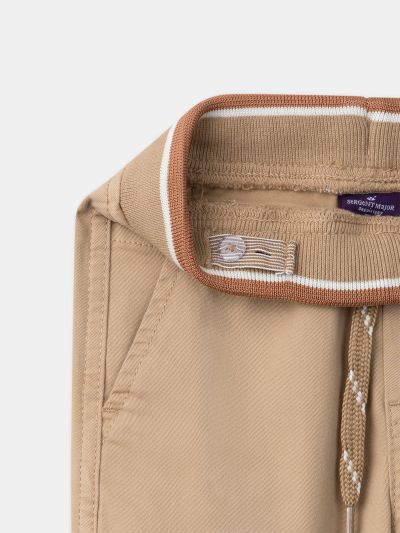 БЕЖОВ ПАНТАЛОН ЗА МОМЧЕ