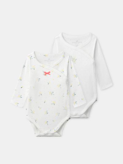 КОМПЛЕКТ ОТ 2 БОДИТА В ЕКРЮ И С ПРИНТ ЛИСТА ЗА НОВОРОДЕНО МОМИЧЕ